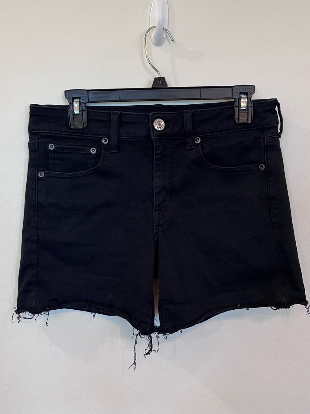 American Eagle Super Stretch Midi Women's Size 8 Black Chino Shorts